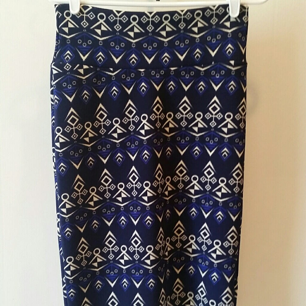 LuLaRoe Cassie *Last Chance*